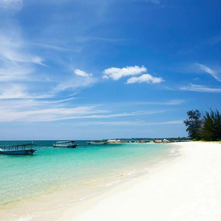 Sheraton Belitung Resort Tanjungbinga Exterior photo